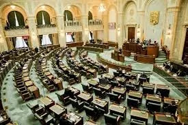 Proiectul de lege al USR PLUS privind acordarea unei zile libere pentru vaccinare, respins de Senat