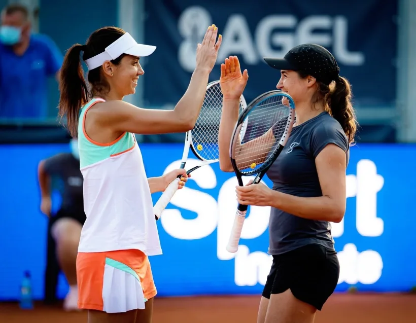 Româncele Monica Niculescu şi Raluca Olaru au produs o primă surpriză la Tokyo