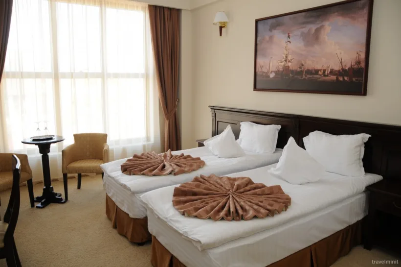 Asociația InfoCons solicită amânarea redeschiderii hotelurilor și restaurantelor, după 15 mai