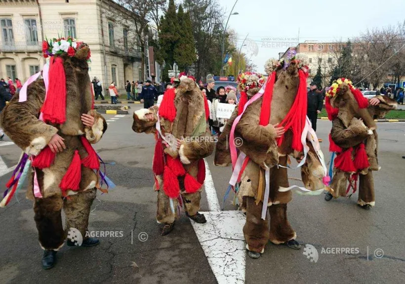 Tradiţiile româneşti la loc de cinste