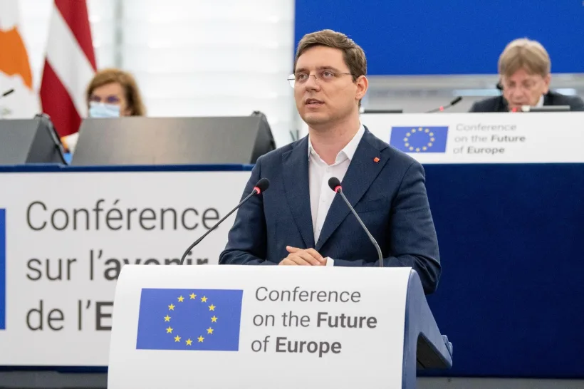 Europarlamentarul Victor Negrescu: „Prin aprobarea directivei privind salariul minim european românii pot spera să fie plătiți ca afară”