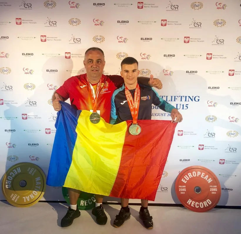 Românul Cosmin Florentin Isofache, dublu campion european la haltere