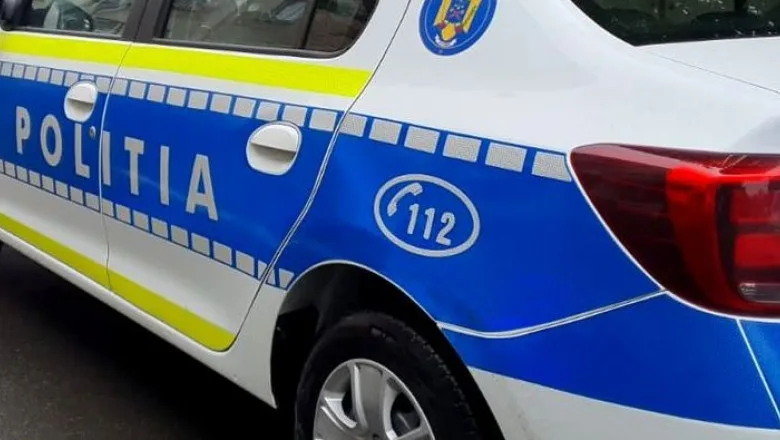 Copil de doi ani accidentat de o mașină, după ce a fost lăsat nesupravegheat