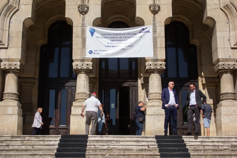 Bursa locurilor de muncă, vineri, în Galați și Tecuci