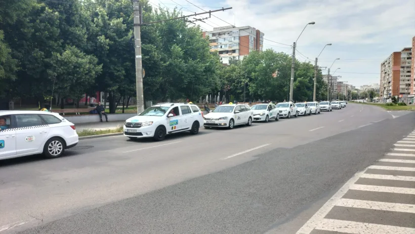 Protest al taximetriștilor pe străzile Galațiului