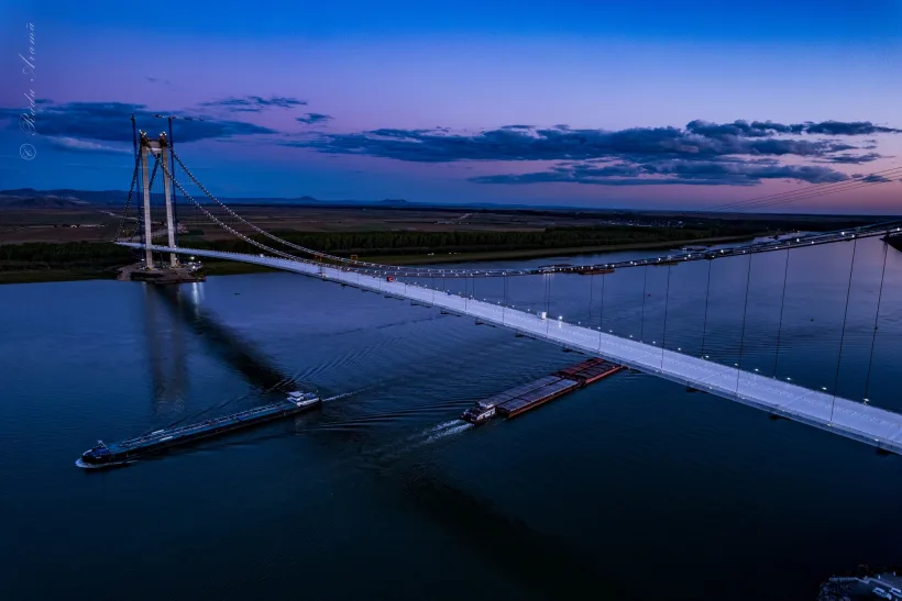 Podul suspendat peste Dunăre, inaugurat astăzi. Este cel mai mare pod suspendat construit vreodată în România