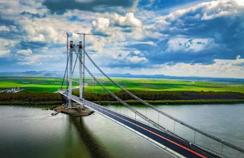 Sincope la inaugurarea podului suspendat peste Dunăre