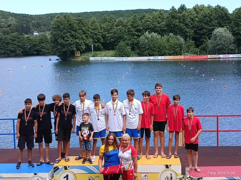 Juniorii de la CSŞ Galaţi s-au întors cu tolba plină de medalii de la Naţionalele de kaiac canoe