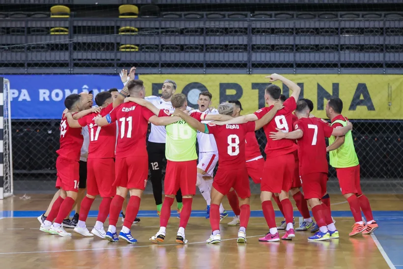 Antrenament cu public pentru United la Șimand