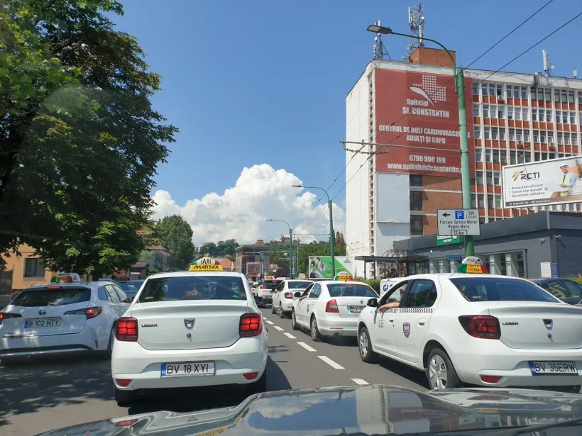 UBER și BOLT contestate în stradă, la Galați