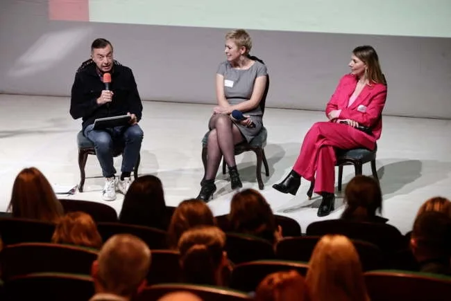 A început Conferinţa Internaţională a Convenţiei Teatrale Europene