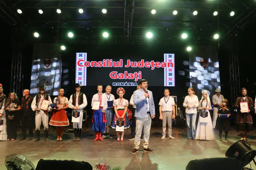 Costel Fotea, după ultima seară a Festivalului Internațional de Folclor: „Atmosferă de sărbătoare, dansuri pline de energie și costume de poveste”