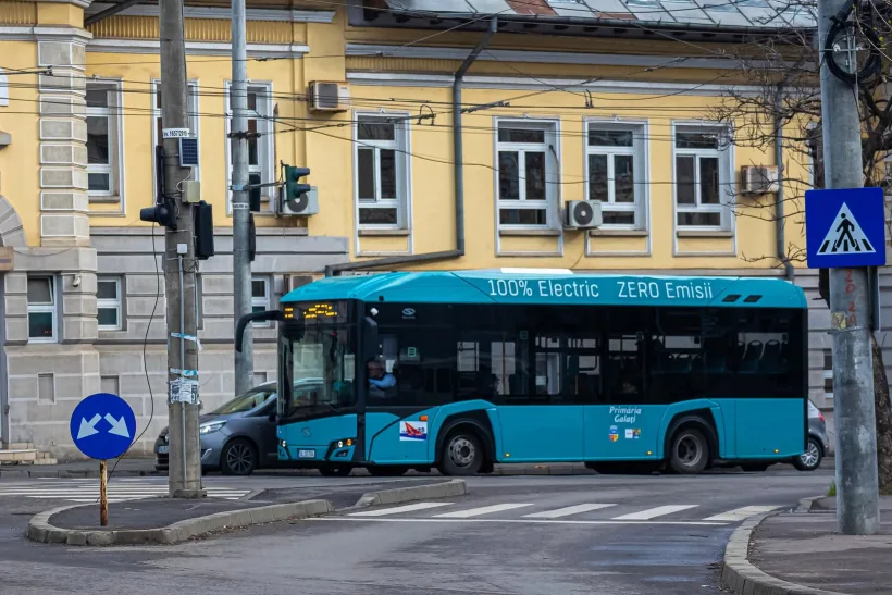 Devierea a trei trasee de transport public din Galați, prelungită