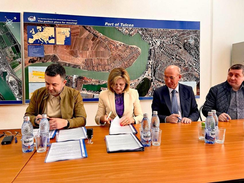 Firmele gălățene care vor executa lucrările de investiții pentru dezvoltarea Portului Tulcea