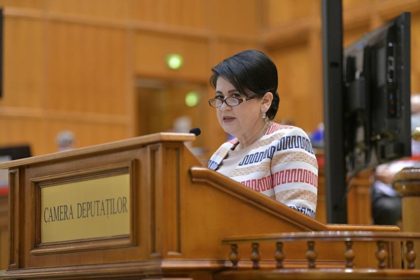 Deputatul PSD Viorica Sandu prezintă cele 10 măsuri în lupta cu seceta ale ministrului Petre Daea